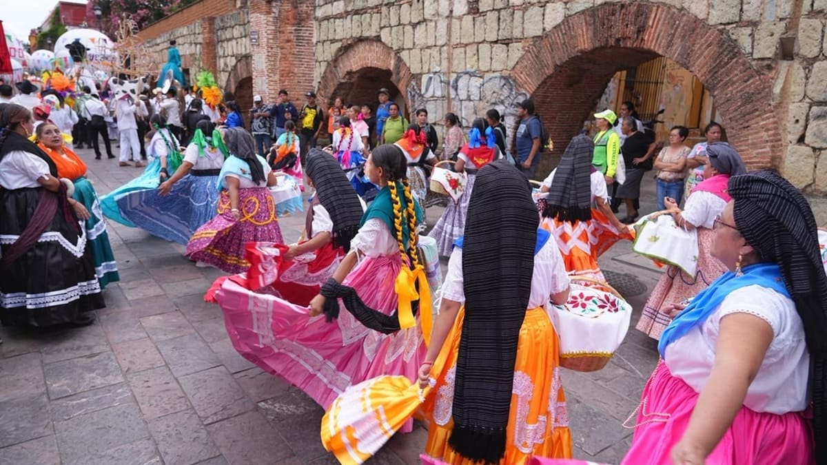 Oaxaca vive un éxito rotundo: más de 33 mil personas en los Convites de la Guelaguetza 2026